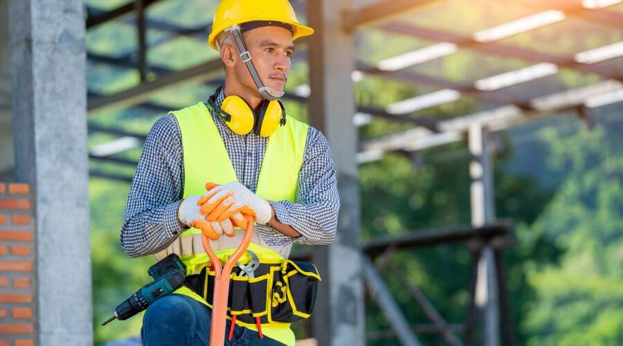 Professional gutter cleaning in Saint Leonard, MD